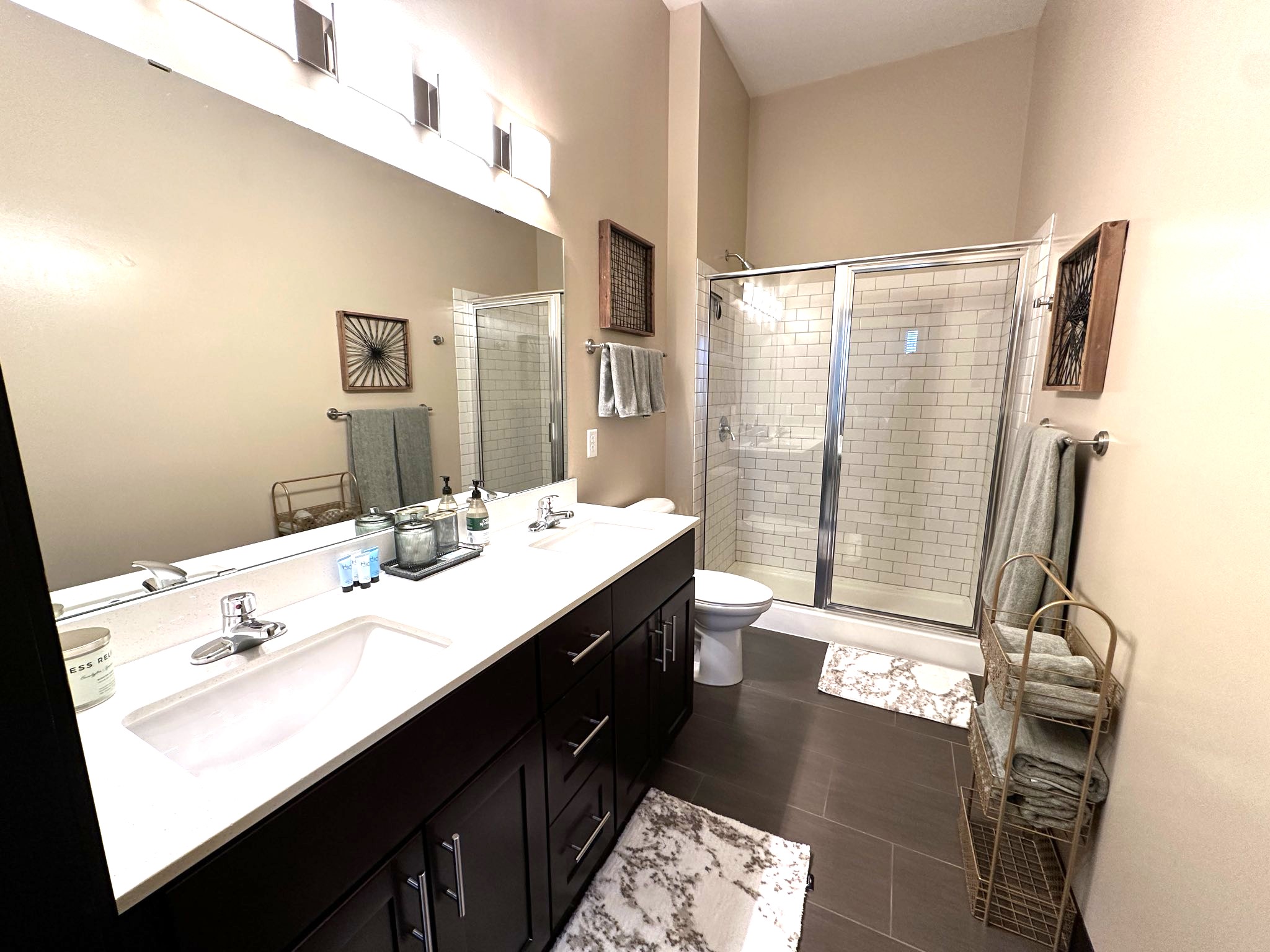 144 bathroom (3)