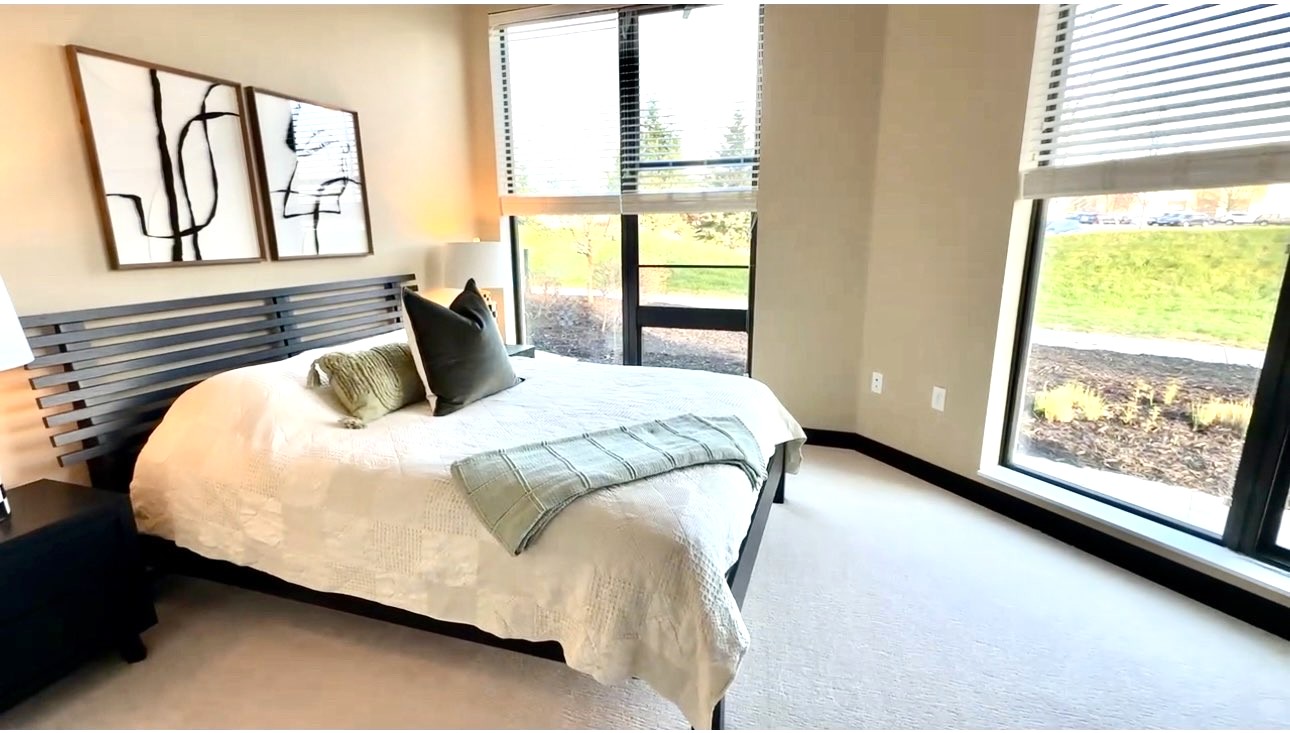 144 bedroom (3)
