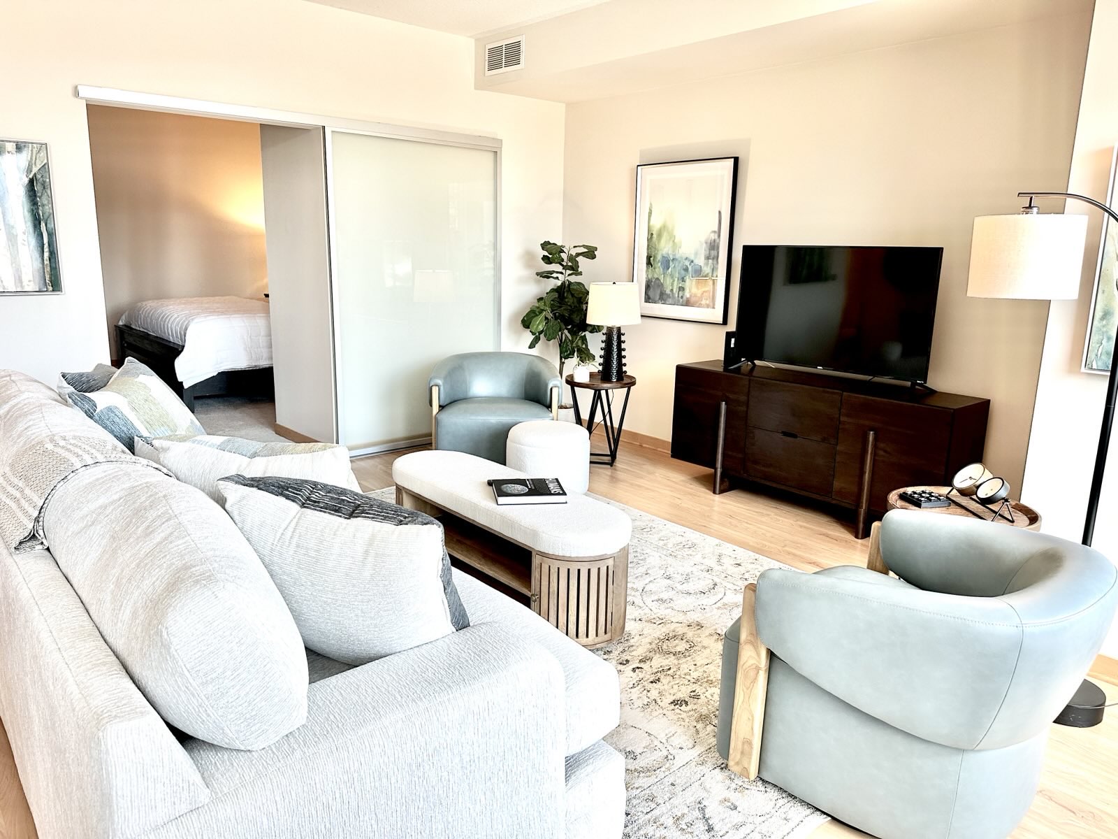 116 - Living room 3 7-21-25