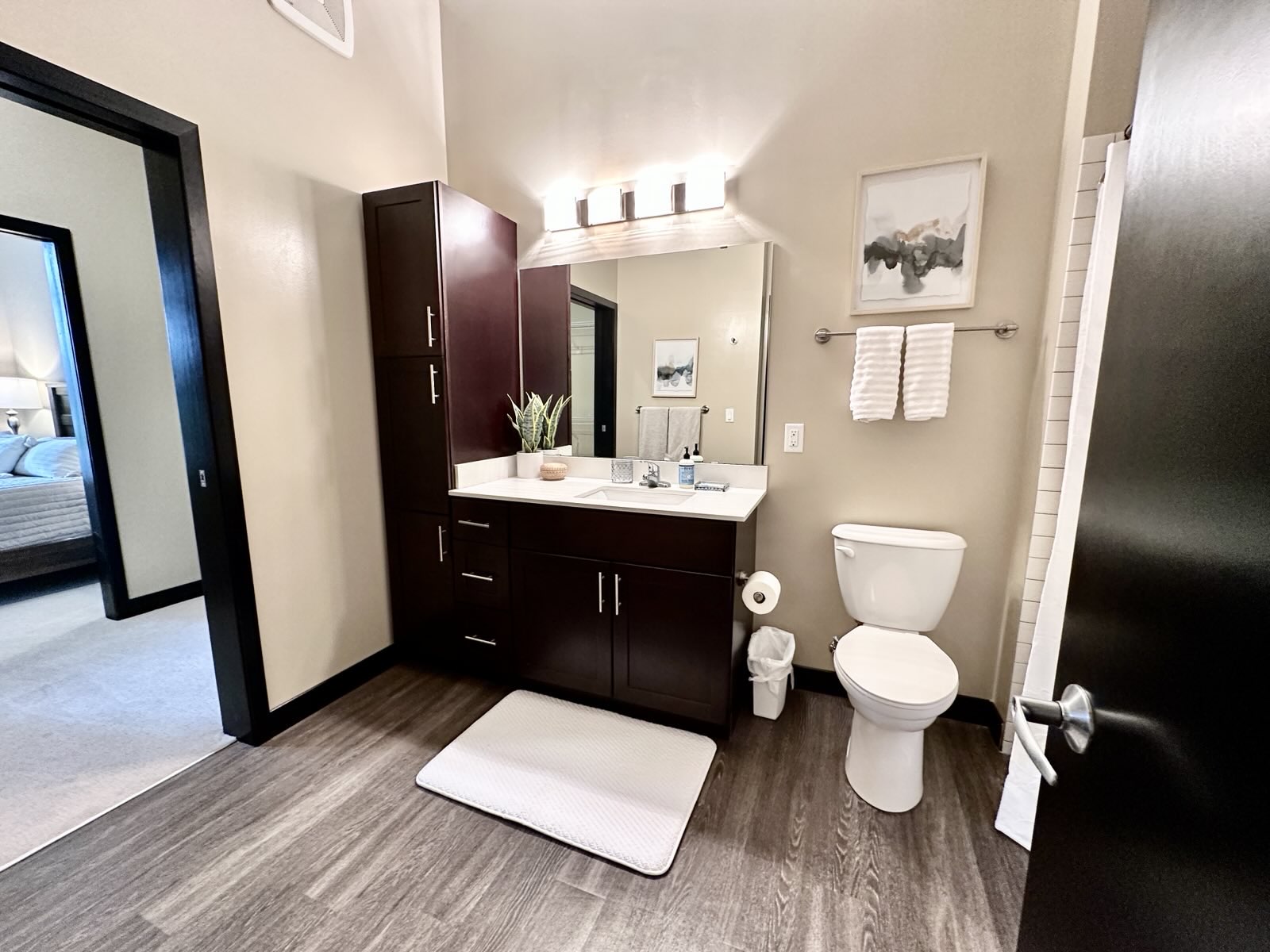 138 bathroom retouched