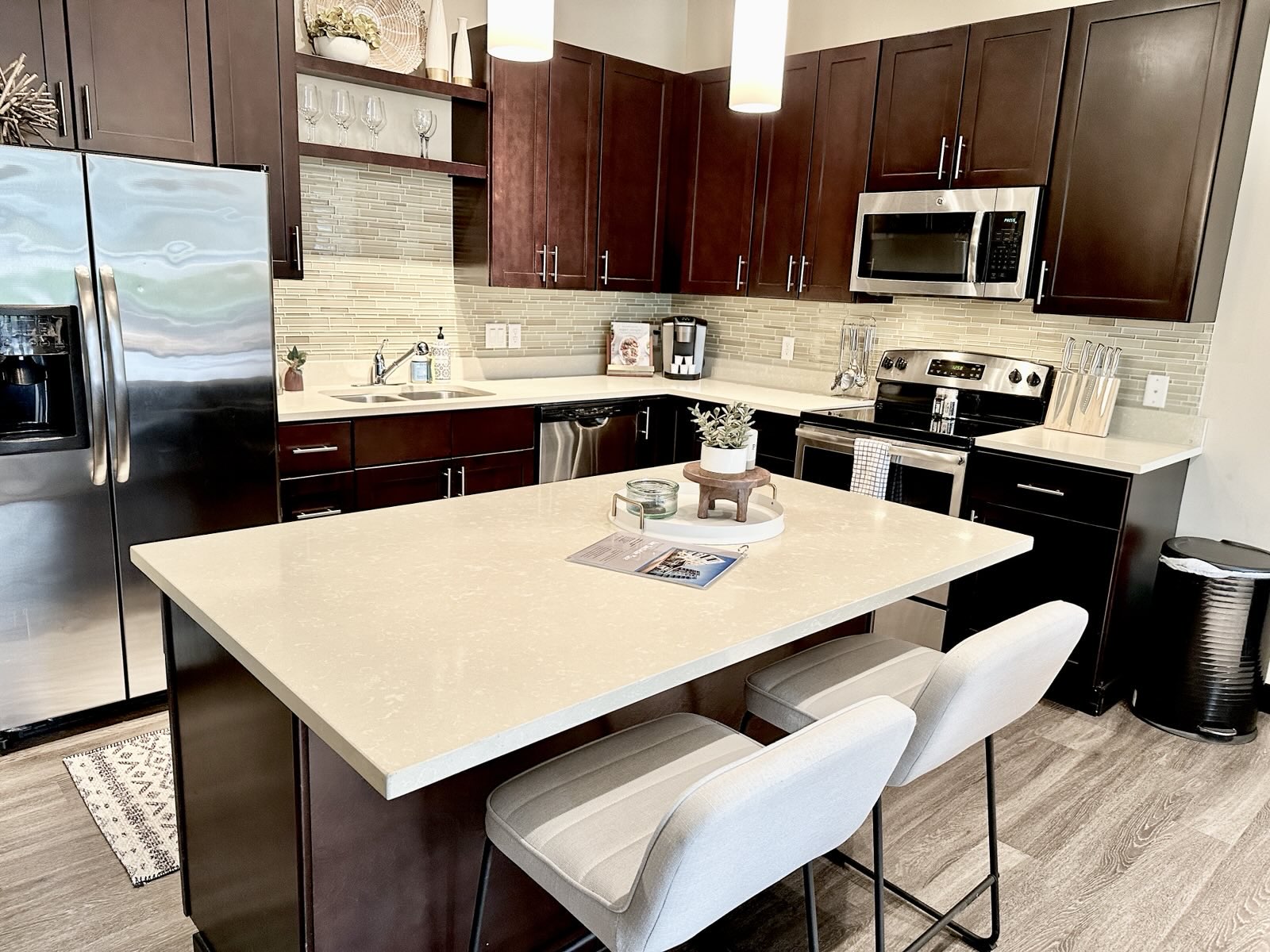 138 kitchen island retouched