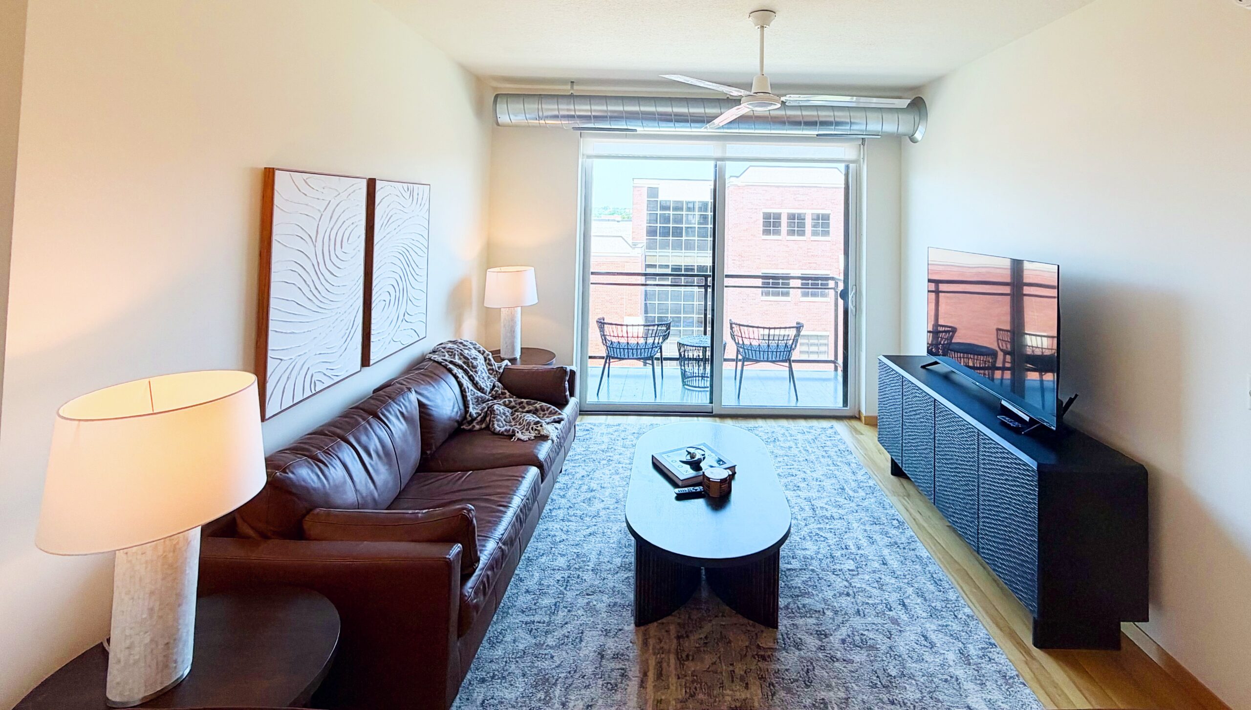 511 Living Room 1